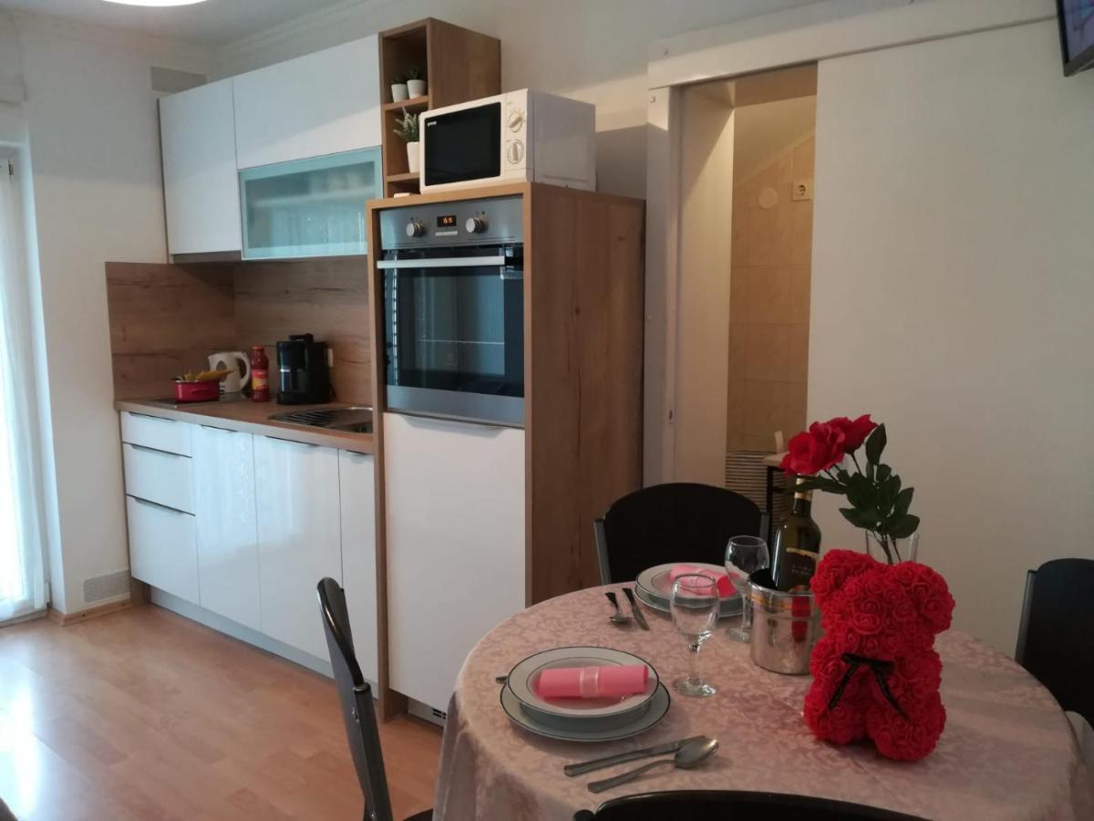 Apartment And Room Hudoletnjak Сило Экстерьер фото