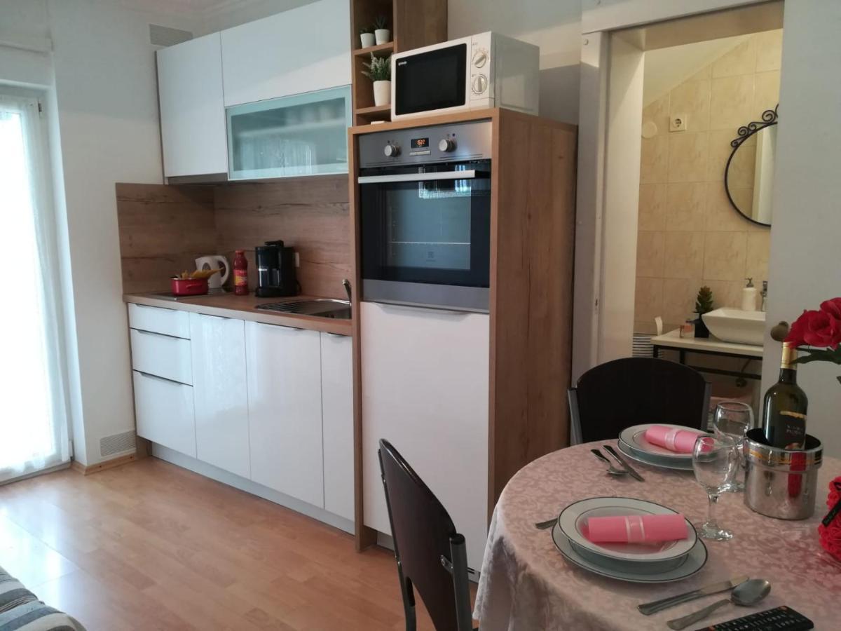 Apartment And Room Hudoletnjak Сило Экстерьер фото