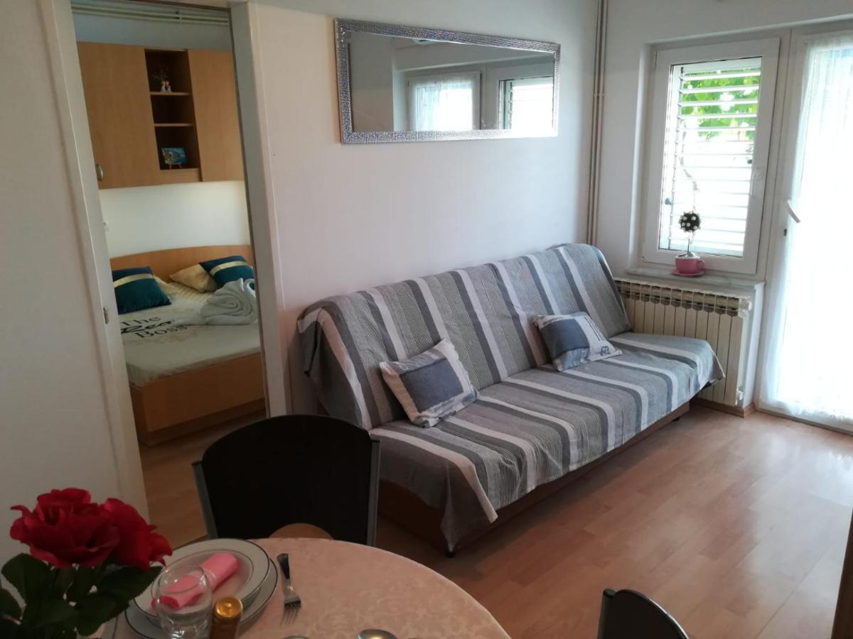 Apartment And Room Hudoletnjak Сило Экстерьер фото