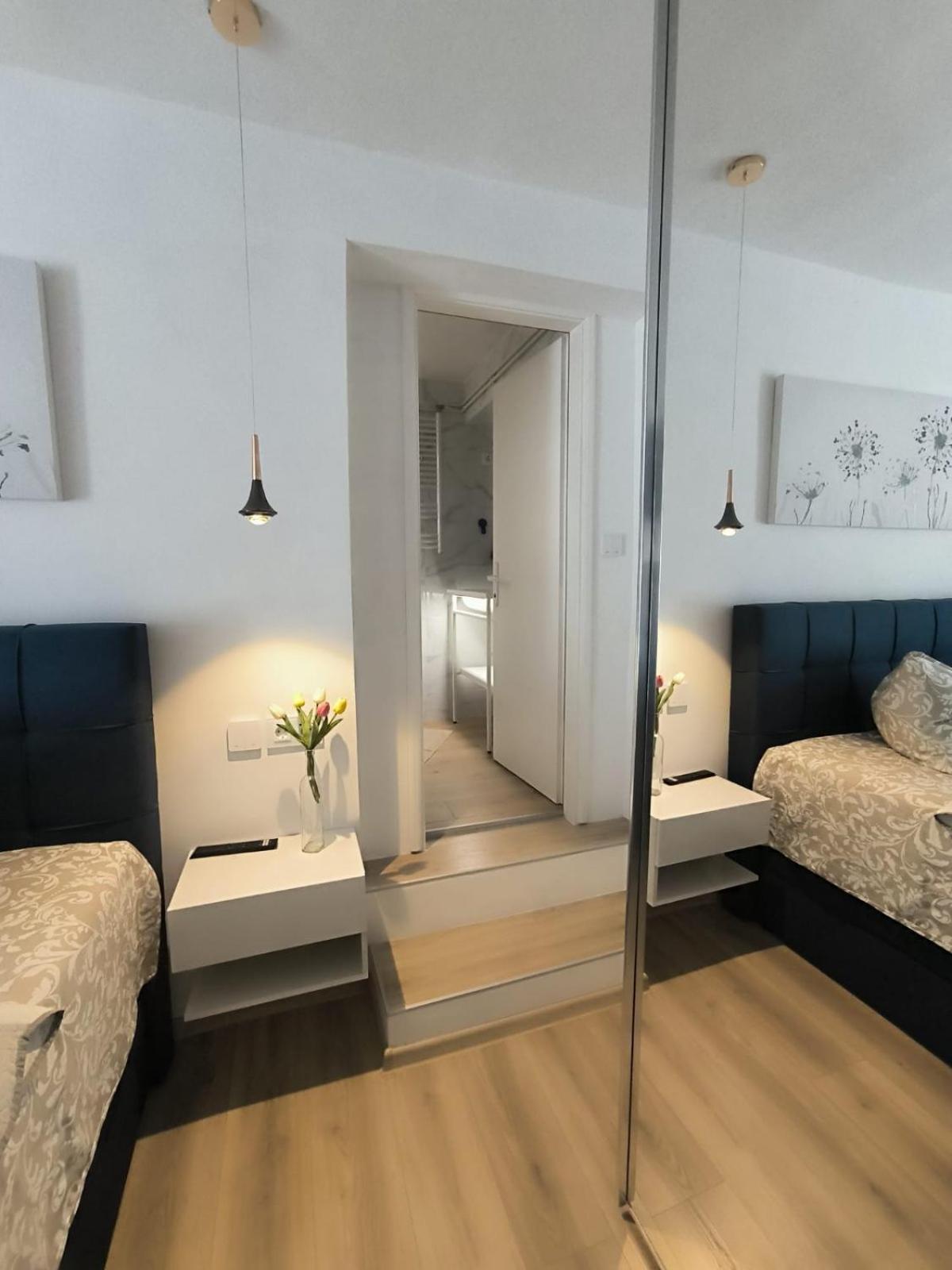 Apartment And Room Hudoletnjak Сило Номер фото